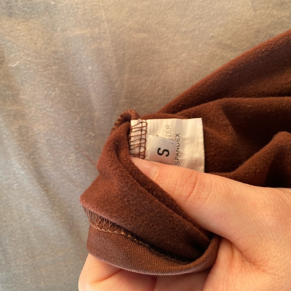 Cropped long sleeve size small - Picture 6 of 6